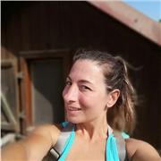 Soy Ana doy clases particulares individuales o en grupo. Tengo mucha experiencia en el sector del fitness. Me apasiona el poder ayudar a las personas a conseguir sus objetivos. Doy clases de entrenamiento funcional , yoga y pilates